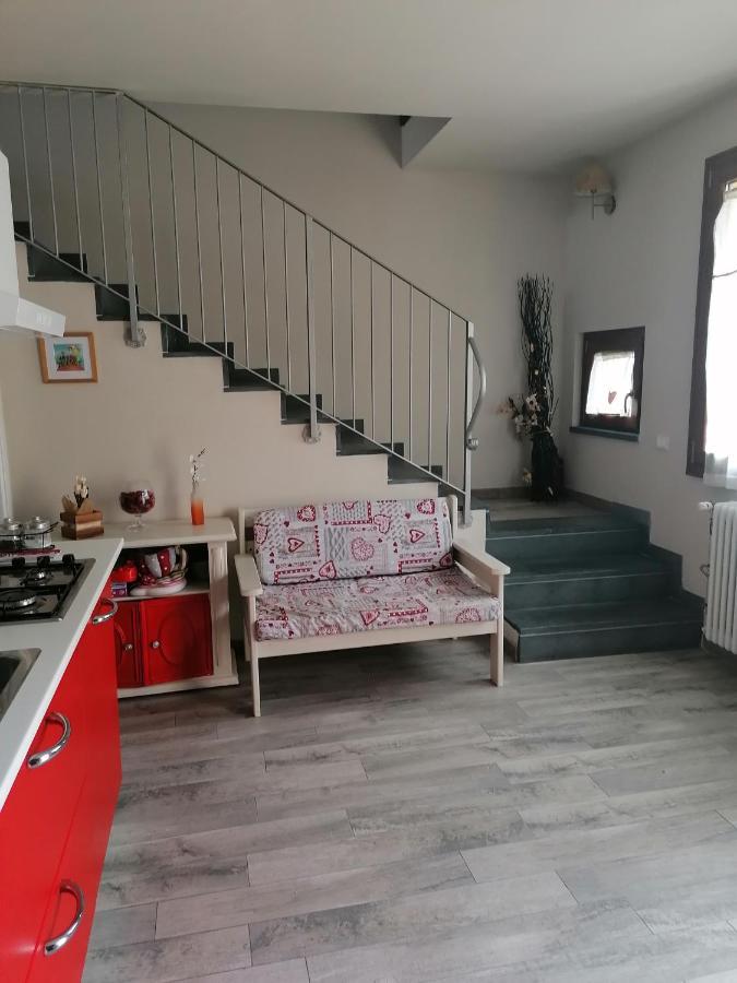 Вилла La Casa Delle Rondini Монтелупо-Фьорентино Экстерьер фото